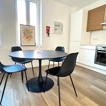 La Petite Escapade-free Parking Apartamento *